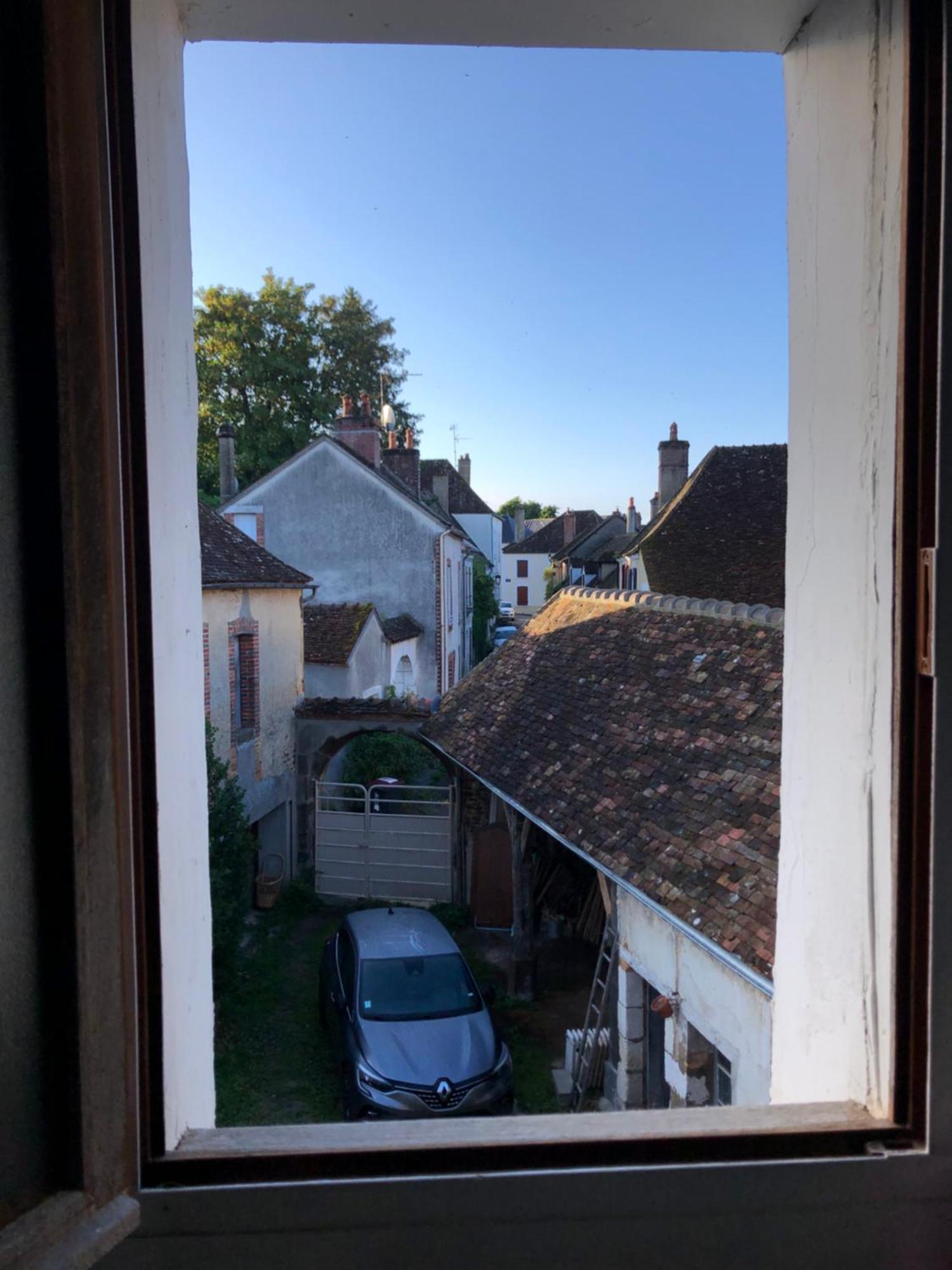 Sur Les Ailes Du Papillon-La Suite Saint-Sauveur-en-Puisaye Eksteriør billede
