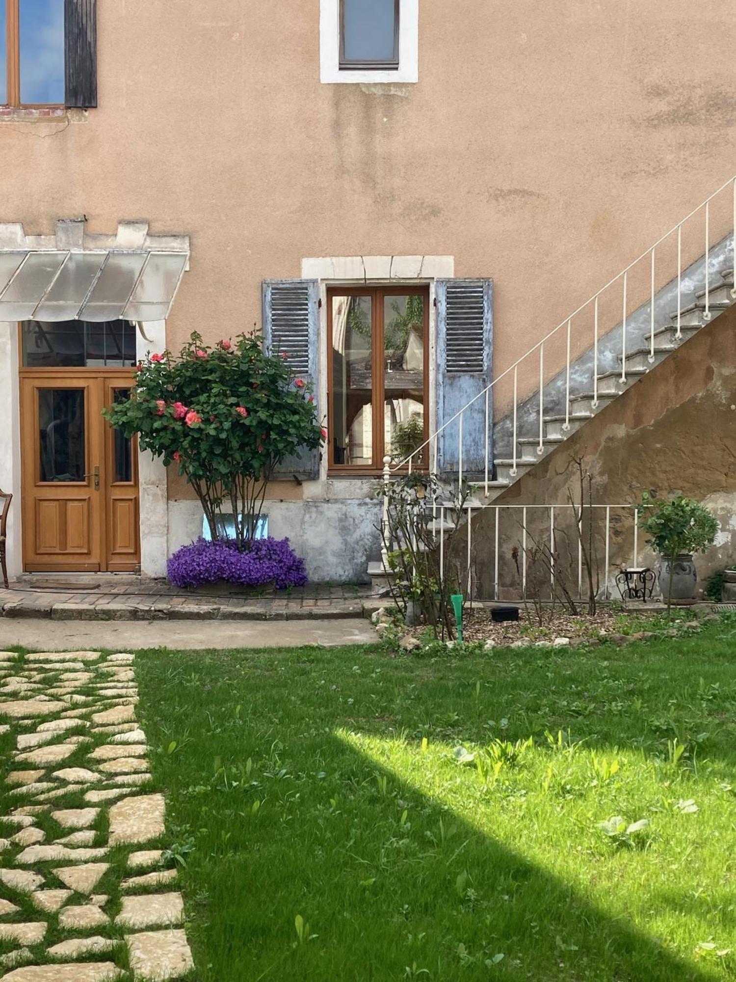 Sur Les Ailes Du Papillon-La Suite Saint-Sauveur-en-Puisaye Eksteriør billede